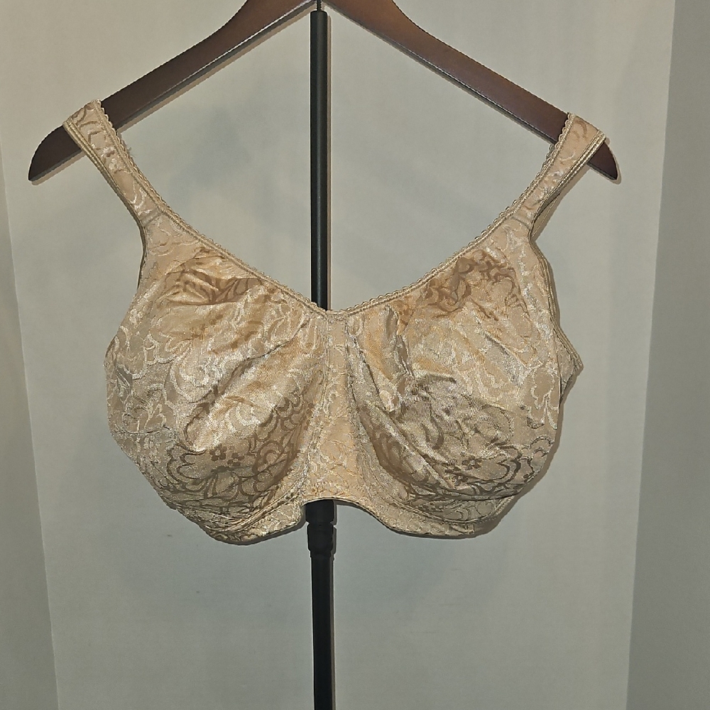 Playtex Unlined  Bra in Cream